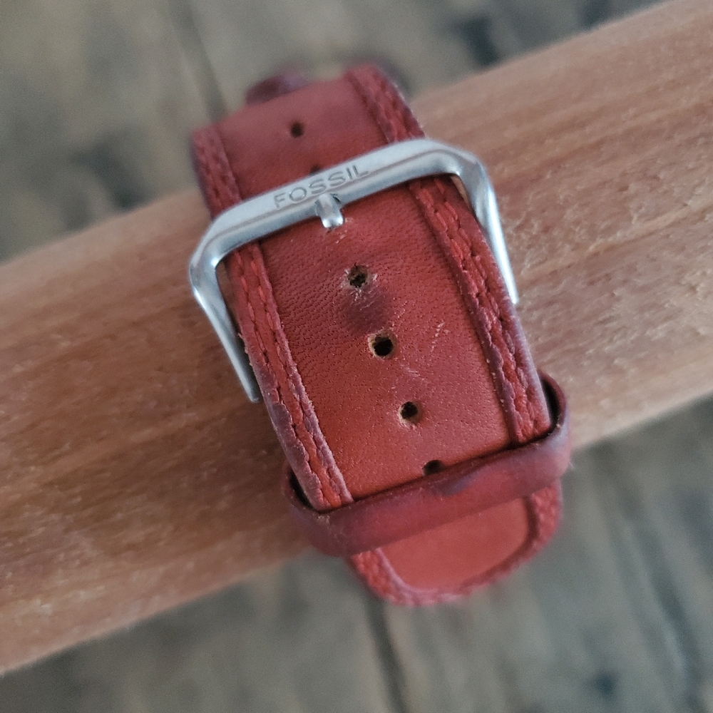 FOSSIL 'Rare' Vintage Big Tic Hearts Leather | Stainless Steel Wide Band Watch - Picture 3 of 14